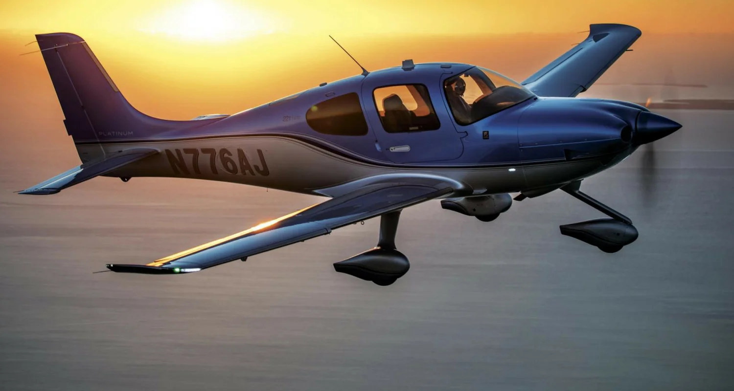 Modern Cirrus Fleet for Flight Training & Rental | P6 Aviation